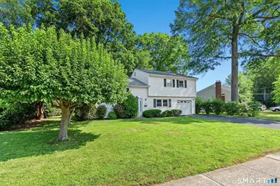 36 Fuller Drive, West Hartford, CT 06117 - Photo 3