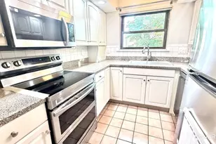 16 Clemens Ct, Rocky Hill, CT 06067 - Photo 3
