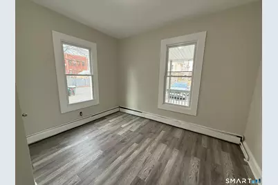 111 Smith Street #1st, Bridgeport, CT 06607 - Photo 11