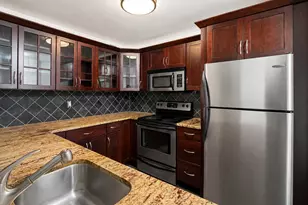 970 Hope St, Stamford, CT 06907 - Photo 9