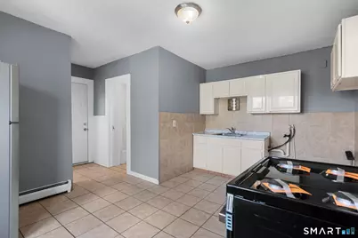 66 Standish Street #2W, Hartford, CT 06114 - Photo 1