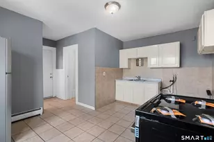 66 Standish St, Hartford, CT 06114 - Photo 1