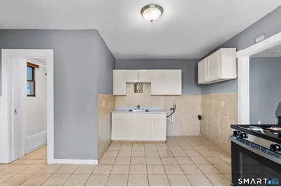 66 Standish Street #2W, Hartford, CT 06114 - Photo 5