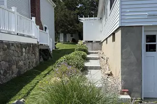 10 Reeves Ave, Guilford, CT 06437 - Photo 23