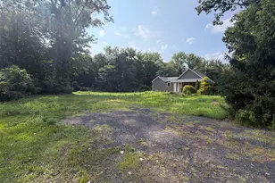 196 Brickyard Rd, Farmington, CT 06032 - Photo 1