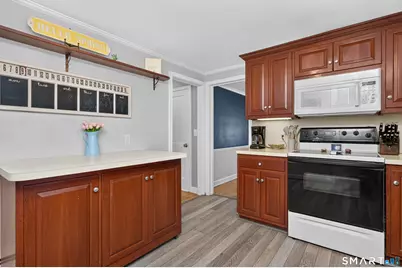 76 Chamberlain Road, Wethersfield, CT 06109 - Photo 9