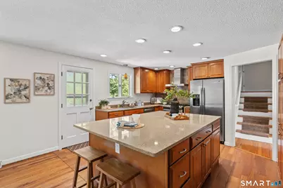 10 Eastwood Road, West Hartford, CT 06117 - Photo 15