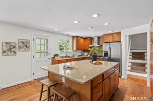 10 Eastwood Rd, West Hartford, CT 06117 - Photo 15