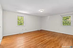 10 Eastwood Rd, West Hartford, CT 06117 - Photo 21