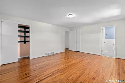 10 Eastwood Road, West Hartford, CT 06117 - Photo 19