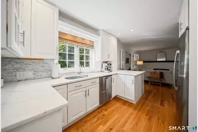 200 Southwest Road, Waterbury, CT 06708 - Photo 11