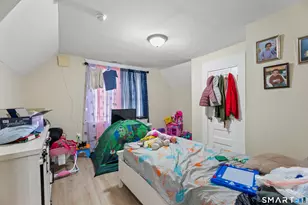 208 Clinton Ave, New Haven, CT 06513 - Photo 35