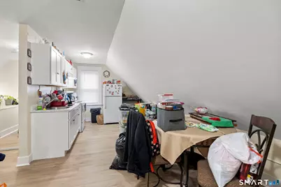 208 Clinton Avenue, New Haven, CT 06513 - Photo 31