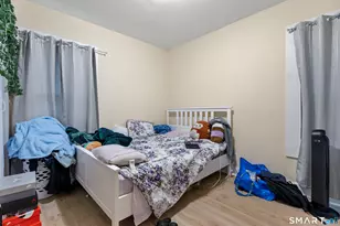 208 Clinton Ave, New Haven, CT 06513 - Photo 25