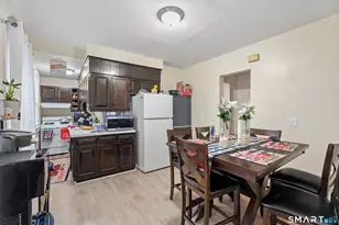 208 Clinton Ave, New Haven, CT 06513 - Photo 15