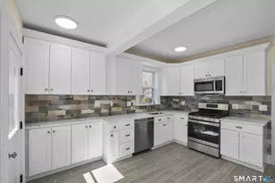 25 Hickok Ave, Bethel, CT 06801 - Photo 9
