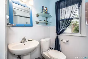 74 Lyman Rd, West Hartford, CT 06117 - Photo 23