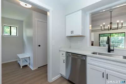 47 Woods Way #47, Woodbury, CT 06798 - Photo 5