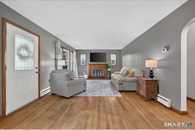 37 Vivian Street, Waterford, CT 06385 - Photo 9