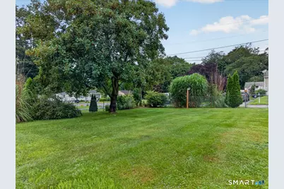37 Vivian Street, Waterford, CT 06385 - Photo 5