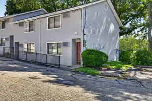 298 Meridian St, Groton, CT 06340 - Photo 1