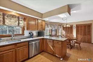 166 Thoreau Dr, Shelton, CT 06484 - Photo 5