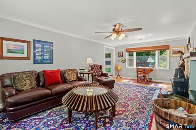 16 Velvet Street, Trumbull, CT 06611 - Photo 7
