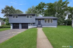 37 Skyview Ln, Waterbury, CT 06708 - Photo 1