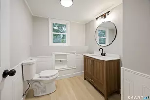 37 Skyview Ln, Waterbury, CT 06708 - Photo 23