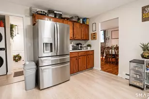 523 Treat Ln, Orange, CT 06477 - Photo 7