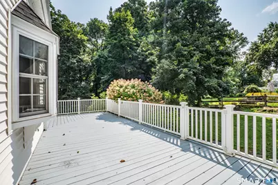 20 Staples Place, West Hartford, CT 06107 - Photo 33