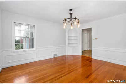20 Staples Place, West Hartford, CT 06107 - Photo 5