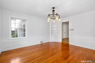 20 Staples Pl, West Hartford, CT 06107 - Photo 5