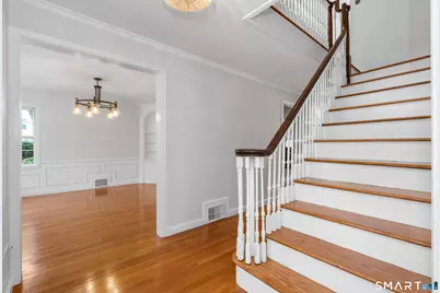20 Staples Place, West Hartford, CT 06107 - Photo 3