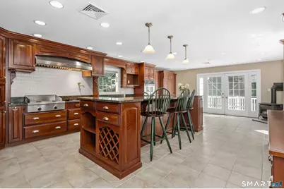 20 Staples Place, West Hartford, CT 06107 - Photo 9