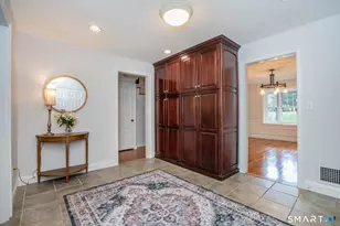 20 Staples Pl, West Hartford, CT 06107 - Photo 7