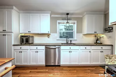 265 Arrowhead Place, Stratford, CT 06614 - Photo 13