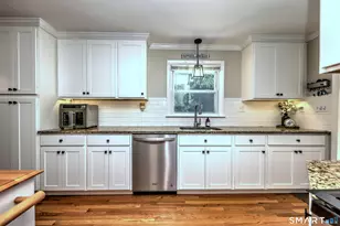 265 Arrowhead Pl, Stratford, CT 06614 - Photo 13
