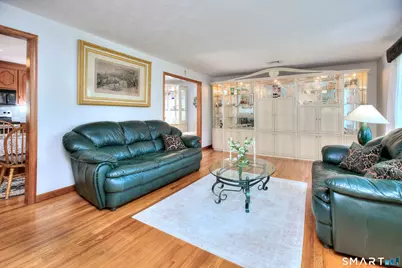 325 Emerald Place, Stratford, CT 06614 - Photo 5