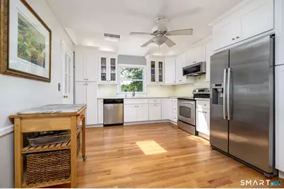 271 Soundview Avenue, Stamford, CT 06902 - Photo 9