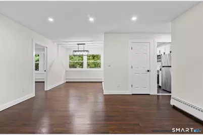 35 Columbine Drive, Trumbull, CT 06611 - Photo 7