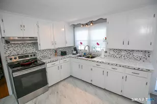 10 Beach Park Rd, Clinton, CT 06413 - Photo 13
