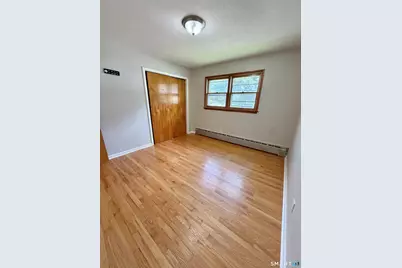 348 Oak Street, Waterbury, CT 06705 - Photo 31