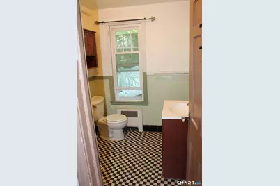 26 Edgewood Street, Meriden, CT 06451 - Photo 19