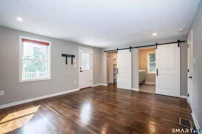 102 Knollwood Road, West Hartford, CT 06110 - Photo 15