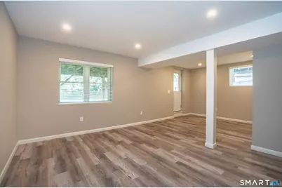 102 Knollwood Road, West Hartford, CT 06110 - Photo 29