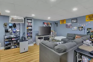 94 Gilman St, Waterbury, CT 06704 - Photo 25