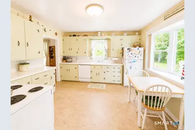 4 Orchard Street, West Haven, CT 06516 - Photo 15