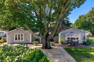 2 Stafford St, Stonington, CT 06355 - Photo 1
