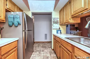 380 Hitchcock Rd, Waterbury, CT 06705 - Photo 11